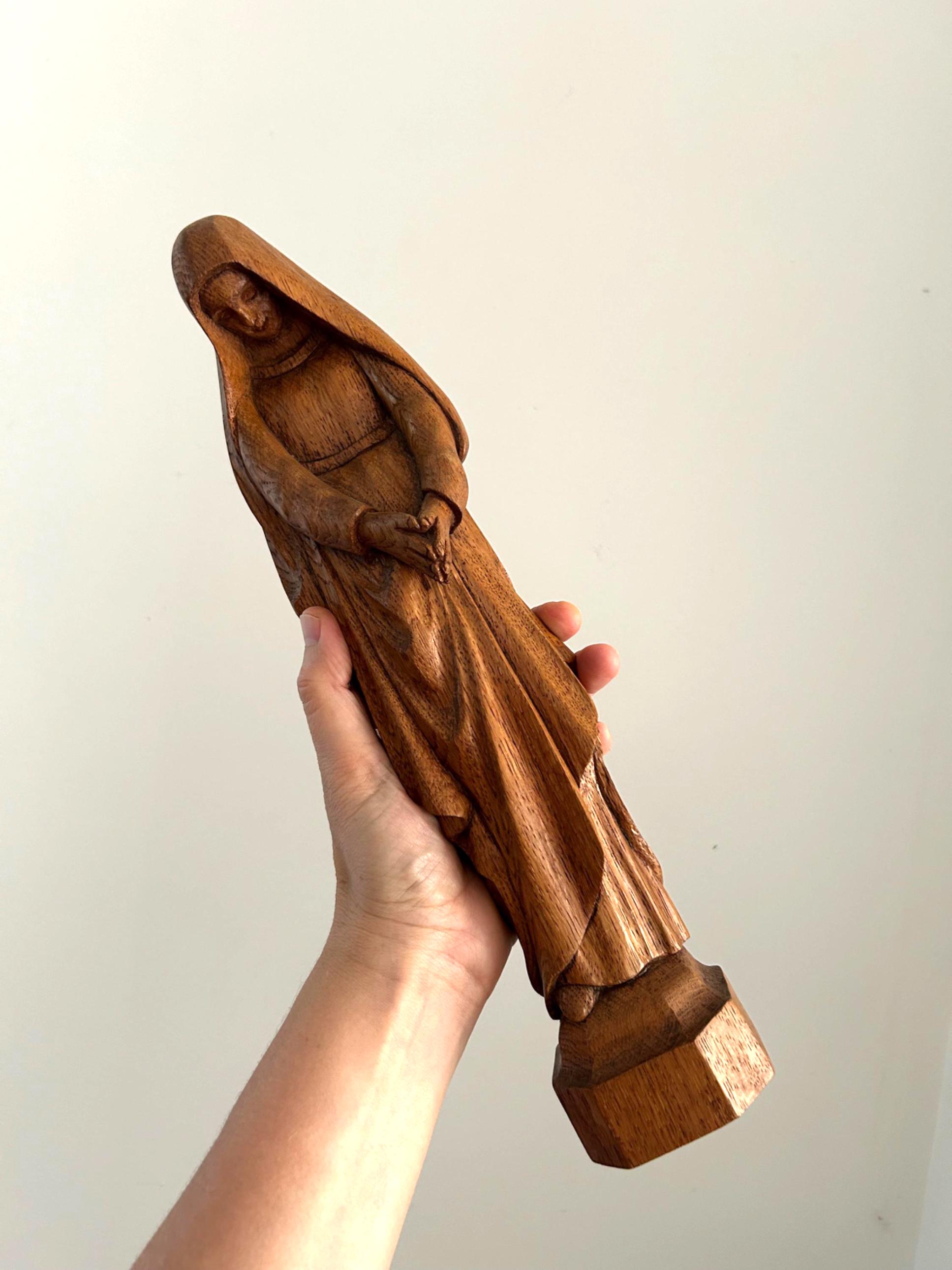 ヴィンテージの手彫りの木製聖母マリア彫刻 - Etsy 日本