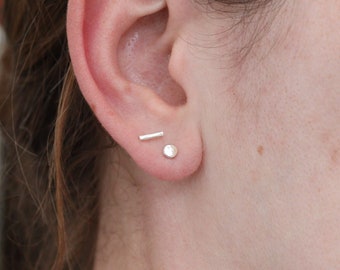 Hammered Bar Studs / Sterling Silver Dainty Studs / Simple Silver Earrings