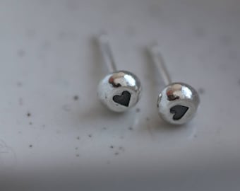 Small Heart Studs / Recycled Silver Dot Earrings with Impressed Hearts / Cute sterling Silver Stud Earrings made by hand