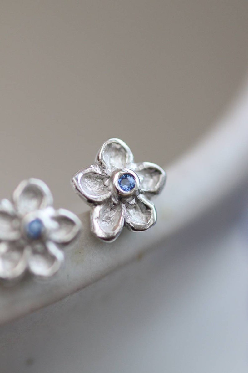 Forget-Me-Not Earrings Flower Studs Sterling Silver and Sapphire with Star Detail on the back image 3