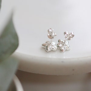 Forget-Me-Not Earrings Flower Studs Sterling Silver and Sapphire with Star Detail on the back image 4