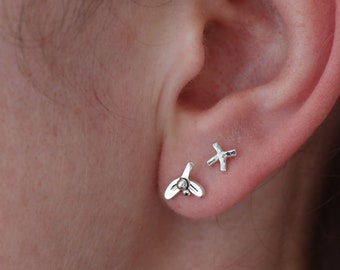 Mistletoe Kisses Silver Stud Earrings / Sterling Silver Christmas Earrings
