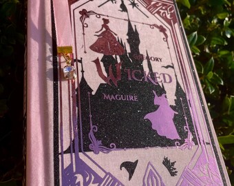 Wicked - Glinda’s Version Special Edition