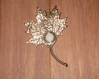 Bronze Maple Leaf Doorbell