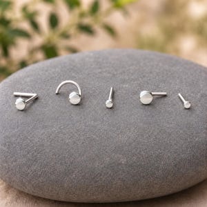 Piercing de nariz de disco de plata esterlina: joyería para piercing corporal hecha a mano y personalizada de 24Ga a 18Ga