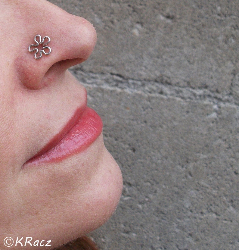 Flower Nose Stud, Tragus Piercing, Silver Nose Ring, Body Piercing, Flower Stud Earrings image 3