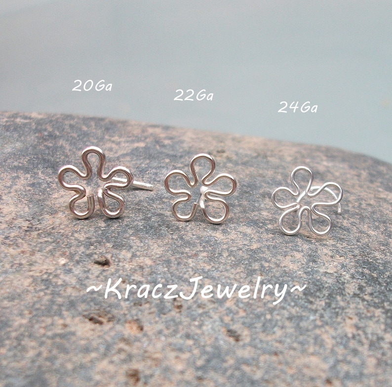 Flower Nose Stud, Tragus Piercing, Silver Nose Ring, Body Piercing, Flower Stud Earrings image 6