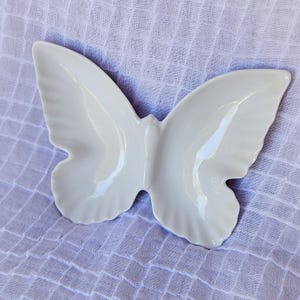 Vintage White Butterfly Porcelain Jewelry Trinket Dish Made In Japan