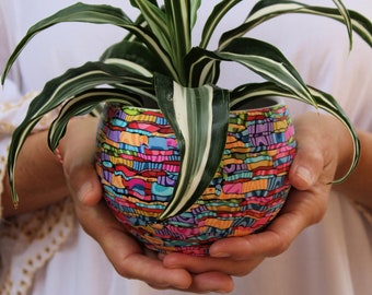 Medium Round Indoor Planter: Vibrant Colors, Budget-Friendly Gift