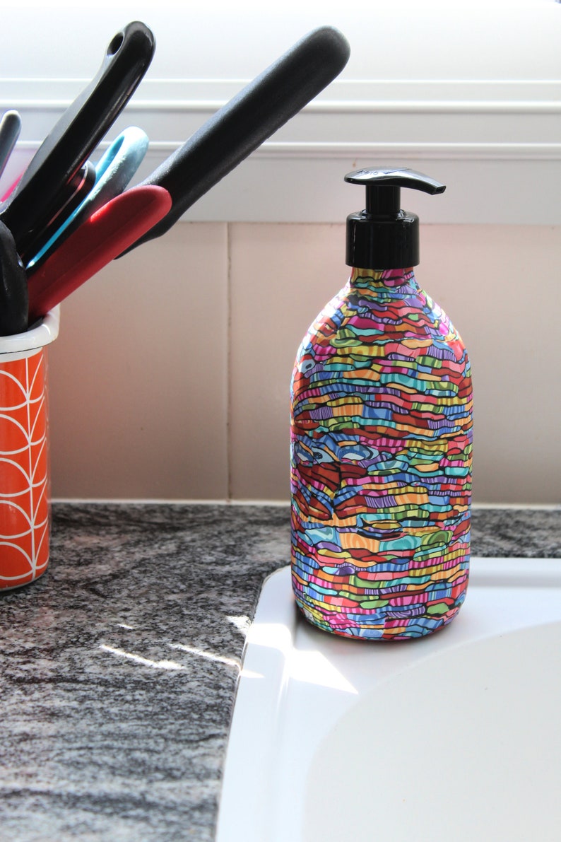 Colorful Abstract Liquid Soap Dispenser, 500ml Hand Soap Push Pump Bottle, Kitchen and Bathroom Accessories