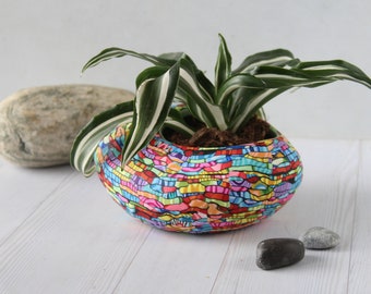 Colorful Planter, Medium Flower Pots Pebble Shaped, Plant Pot with Drainage, Indoor Planter, Mom Gift, Shelf Accessories, New Home Gift