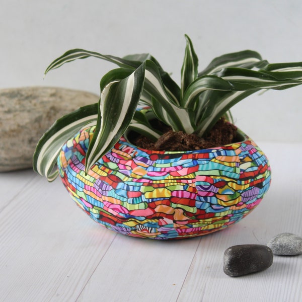 Maceta de guijarros de colores hecha a mano: Maceta de arcilla polimérica Millefiori con drenaje