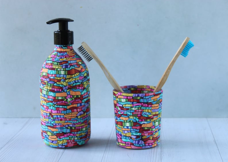 Colorful Abstract Liquid Soap Dispenser, 500ml Hand Soap Push Pump Bottle, Kitchen and Bathroom Accessories