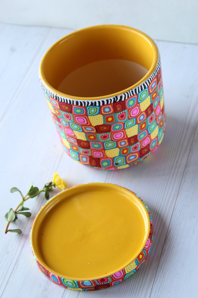 Colorful Indoor Plant Pot With Drainage Plate