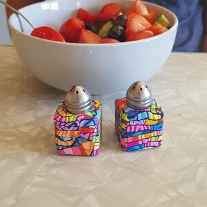 Colorful vivid mini salt and pepper shakers set image 5