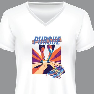 Women&#39;s Graphic T-shirt, White T-shirt, Logo Design T-shirt, Graphic Design, Pursue, Short Sleeve Shirt, White Graphic Shirt, Casual Shirt