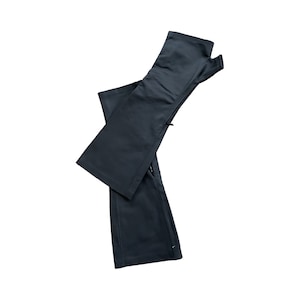 Matte blaue Lederhandschuhe