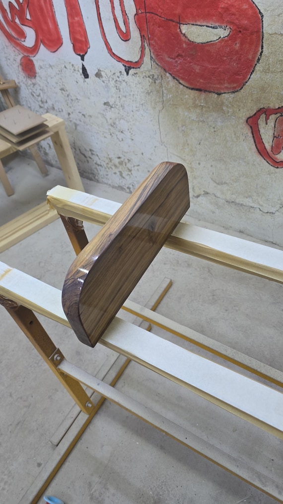 Schwimmende Regale, Naturholzregal, Konsolenlose Regale, Bücherregal aus Holz, CR1