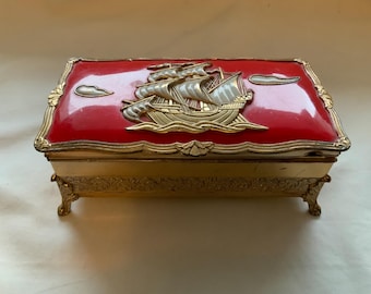 ヴィンテージ ゴールドメタル 花柄セラミック蓋付き ミュージカル