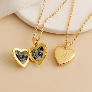 Personalized Heart Locket Necklace, Love locket with Photo, Tiny Gold Heart Locket, Memorial Gift For Her, Best Friend Jewelry, Gift For Mum