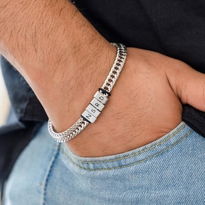 Pulsera personalizada para hombre con nombre, pulsera para papá con nombre de niño, pulsera con apellidos, regalo para papá de los niños, pulsera con inicial