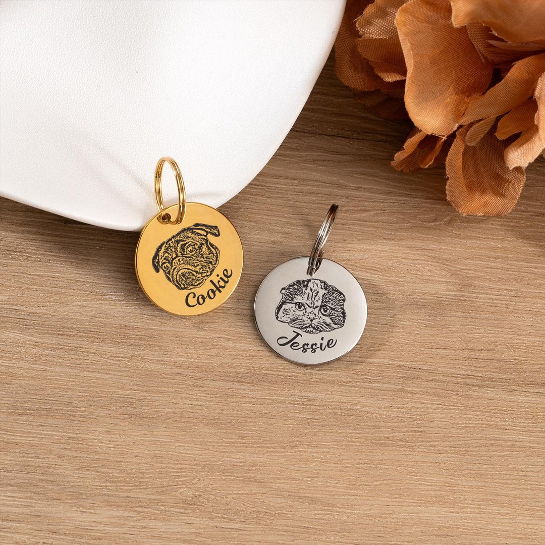 Personalized Pet Portrait Keychain, Custom Photo Keyring, Engraved