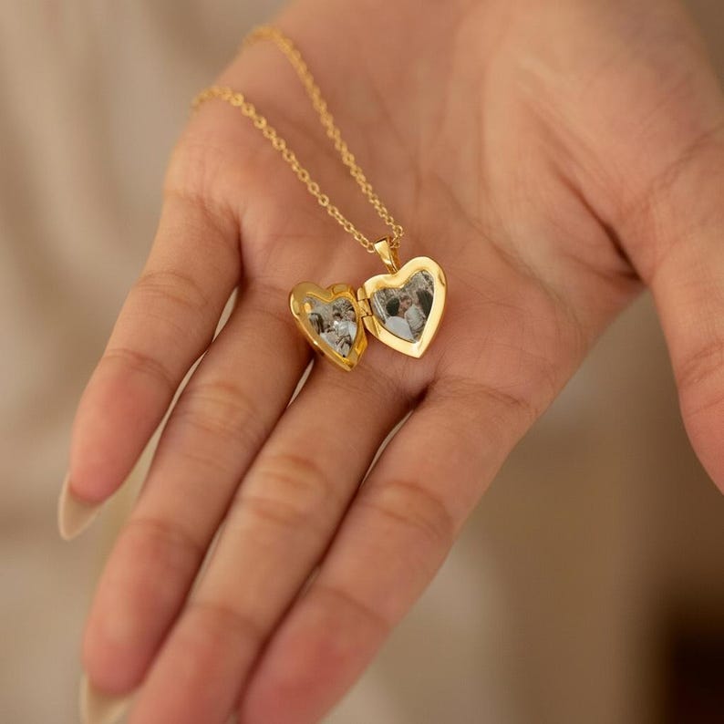 Personalisierte Herz Medaillon Halskette, Liebe Medaillon mit Foto, kleine Gold Herz Medaillon, Erinnerungsgeschenk für sie, Bester Freund Schmuck, Geschenk für Mama Bild 7