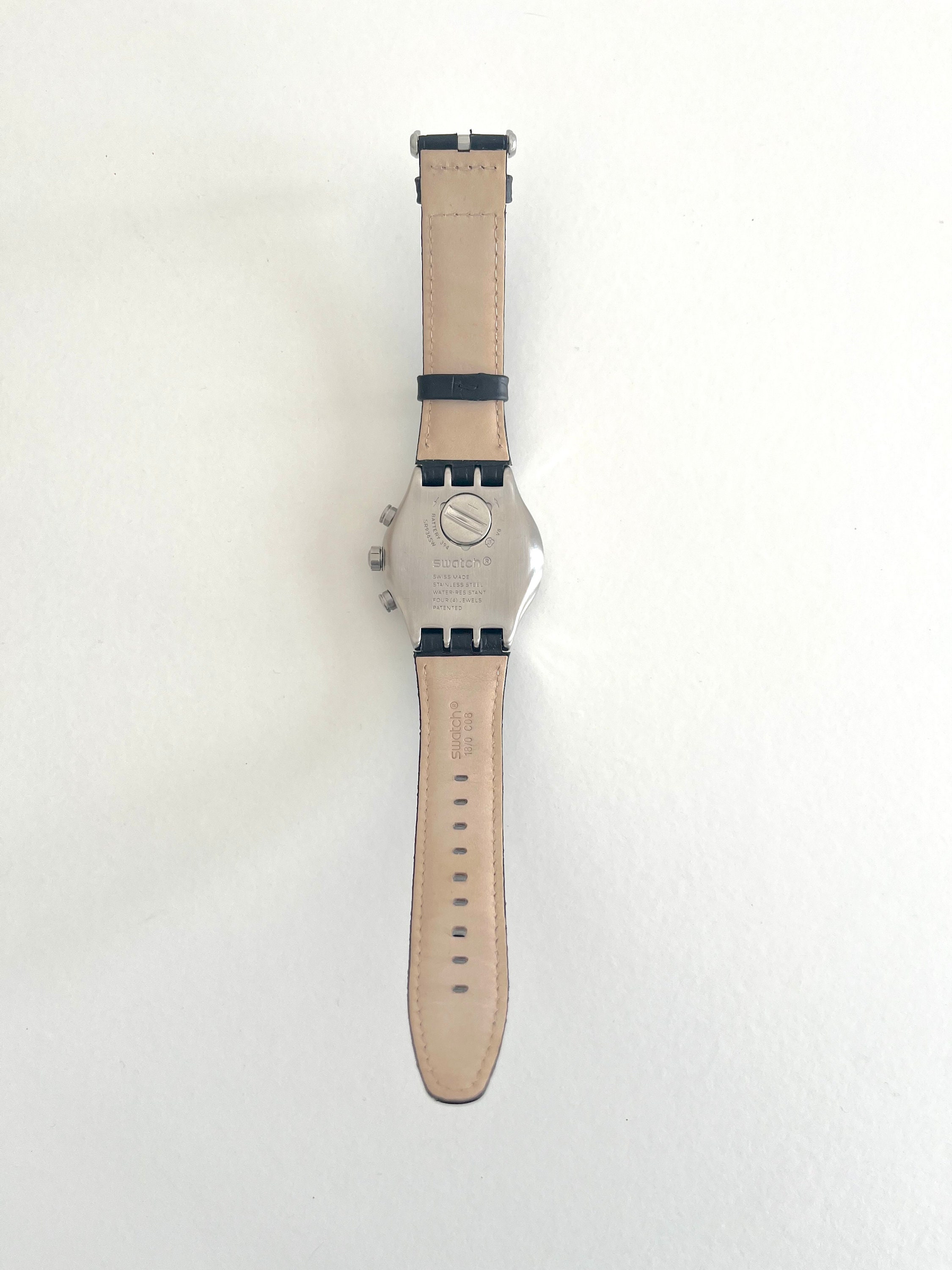 Swatch IRONY REVERENCE シルバー✕ゴールド 腕時計 Swatch IRONY REVERENCE シルバー✕ゴールド 腕時計