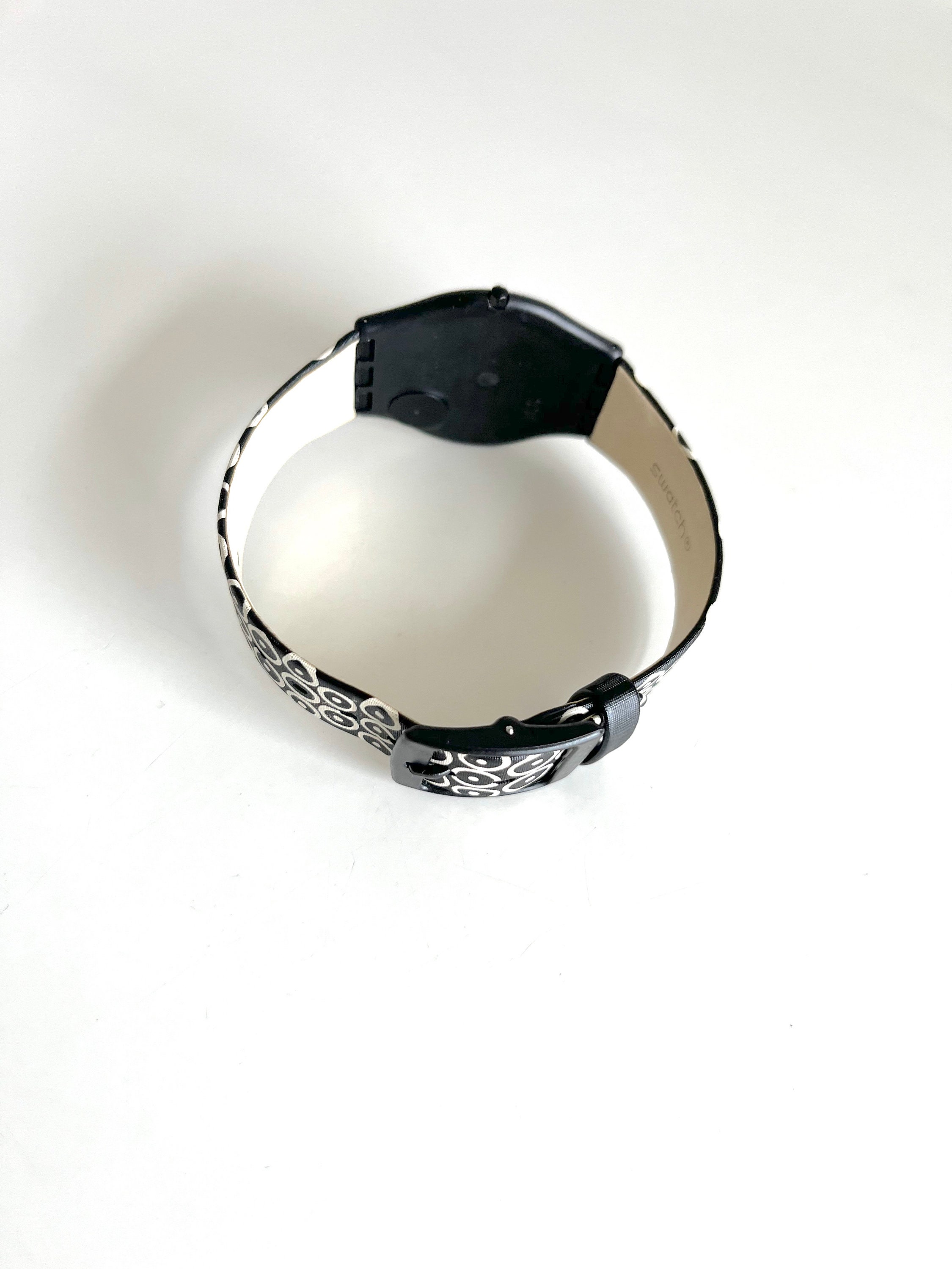 Vintage 2003 Swatch Skin 34mm Watch - CORSO COMO SFZ104 Vintage 2003 Swatch Skin 34mm Watch - CORSO COMO SFZ104