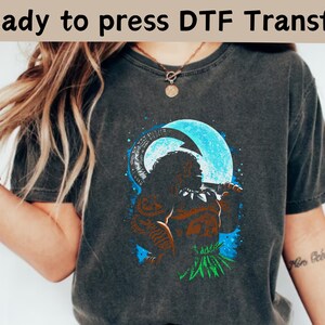 ディズニープリンセス マウイ シルエットポートレート DTF、モアナ プアとヘイヘイ マウイ Tシャツ、モアナ DTF、ディズニー モアナ シャツ、ディズニー モアナ 映画キャラクター シャツ