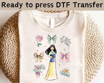 Laço Coquete Princesa Mulan da Disney DTF, Mulan e Amigos da Disney DTF, Princesas da Disney DTF, Camiseta Princesa Mulan da Disney, Camiseta Princesa Viagem para Meninas