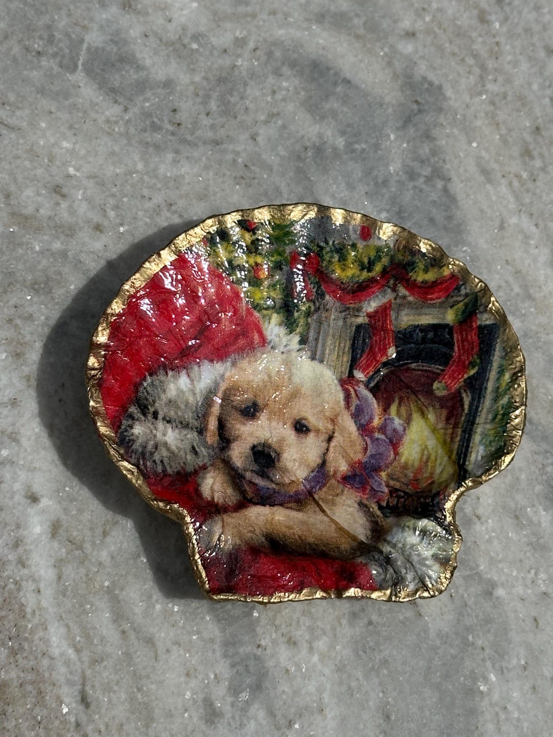 Pup Shell Christmas Santa Puppy Scallop Shell Jewelry Trinket Dish With 18KT ...
