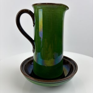 Watcombe Pottery Lustre Green Jug and Dropp Bowl: Tidigt 1900-tal
