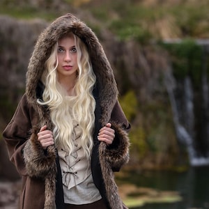Barbarian Fur-Lined Coat – Brown Medieval & Fantasy Cloak for LARP, Reenactments, and Cosplay