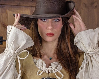 Corsair Half Wing Hat for LARP, Renaissance Faires, Cosplay & Pirate Costumes - Deluxe Fantasy Headwear
