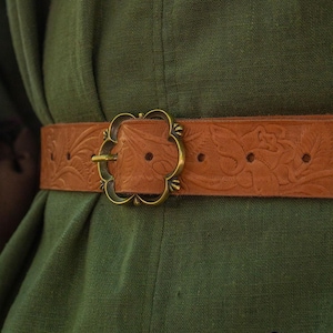 Neyra Fantasy Belt: Medieval LARP, Cosplay, Ren Faire, Viking, Druid, Ranger Accessory