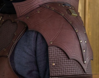 Edekan gothic Fantasy Pauldrons, LARP, Renaissance Faire, Cosplay, Viking Reenactment & Ranger Costume