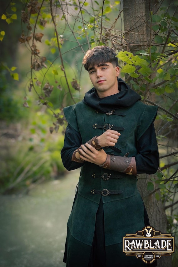 Jerkin Jules long en cuir vert gilet ajustable pour GN médiéval