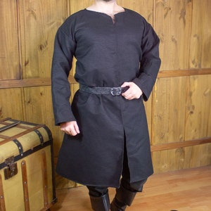 Fantasy Medieval Dakan Tunic: LARP Cosplay Costume for Renaissance Faire, Druid, Ranger, Viking Adventurer