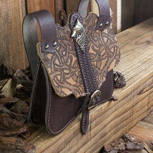 Medieval Fantasy Lone Wolf Belt Bag - LARP, Cosplay, Renaissance Faire Accessory for Knights & Druids
