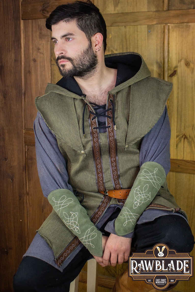 Fantasy Medieval Karanthir Tunic: LARP, Cosplay, Renaissance Faire ...