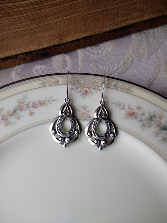 Lucky Horseshoe Earrings Antique Silver Ox Victorian Style Timeless Trinkets Etsy Canada