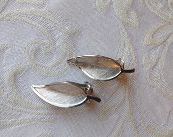 Vintage Earrings, Clip-on, Leaf Design, Silver Tone