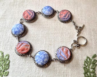 Bracelet made with Vintage Glass Buttons(c.1930-1960), Coral Pink, Light Blue, White, Conch Shell, Beach Vibes, Antique Silver Ox