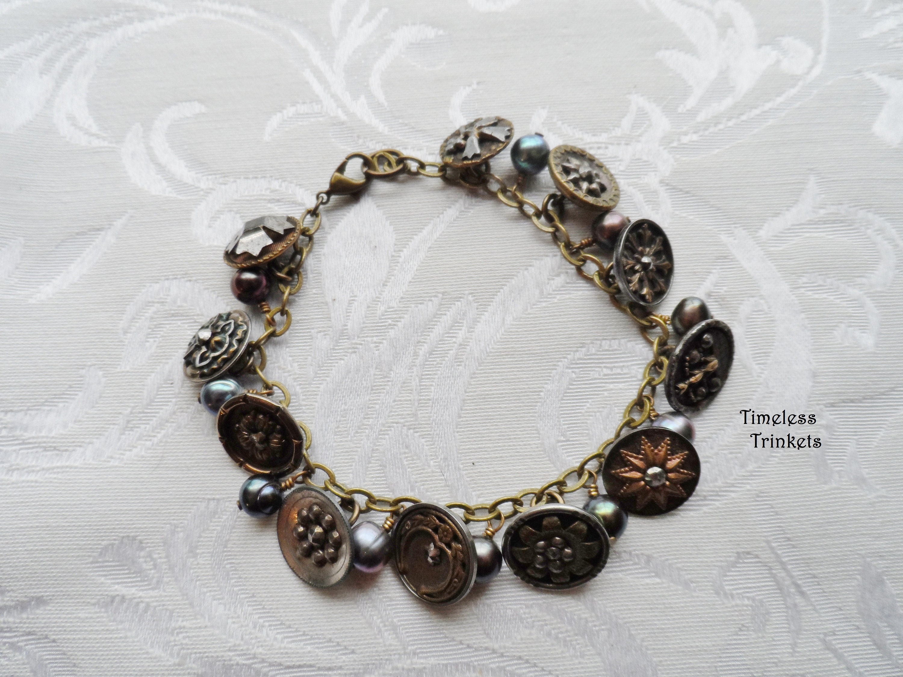 Antique Button Bracelet Iridescent Freshwater Pearls Gray 