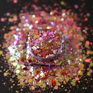 Strawberry Lemonade Metallic and Color Shift Chunky Hex Glitter Mix, Deeply Vibrant Chunky Glitter for resin tumblers, nail art, body art
