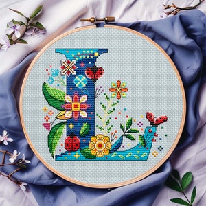 Letra floral L, padrão de ponto cruz, PDF, download digital, ornamento, alfabeto, presente de aniversário personalizado, monograma de casamento, anúncio de bebê
