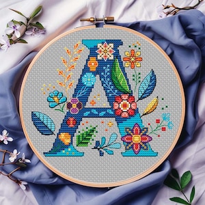 Patrón de punto de cruz con letra A floral en PDF, descarga digital, adorno del alfabeto, regalo de cumpleaños personalizado, monograma de boda, anuncio de bebé