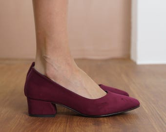 Burgundy Bridal Heels, Maroon Women Short Pumps, Elegant Low Block Heels, Classical Designer Short Heel Wedding Shoes, Vegan Suede Shoes