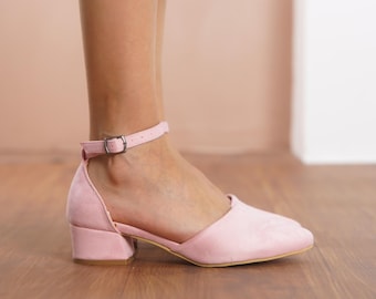 Blush Pink Wedding Heels, Vegan Suede Wedding Shoes, Low Block Heels for Bride, Pink Classic Women Ankle Strap Wedding Short Flat Sandals